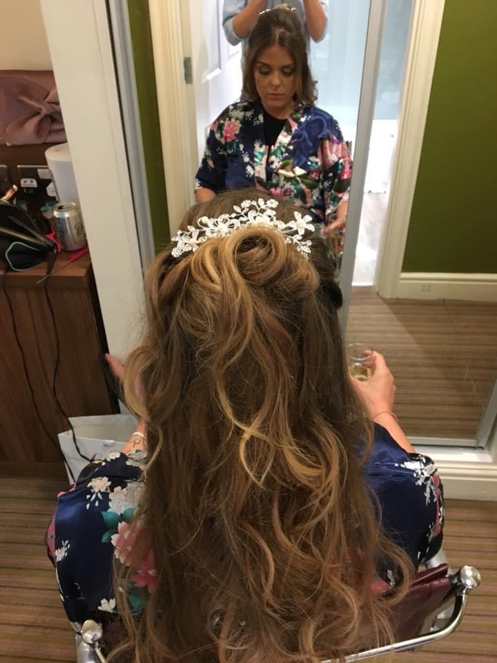 Hair Up - Mobile Hairdresser