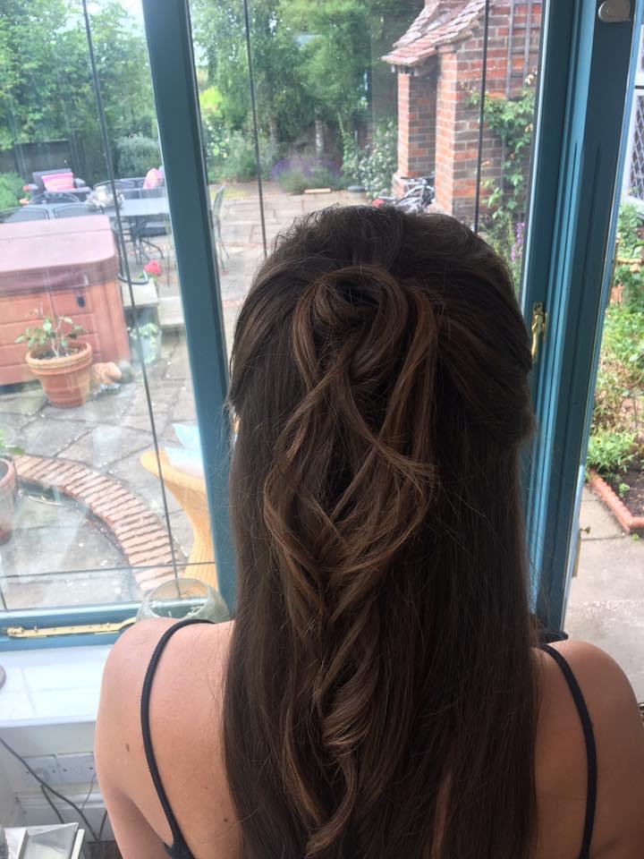 Hair Up - Mobile Hairdresser