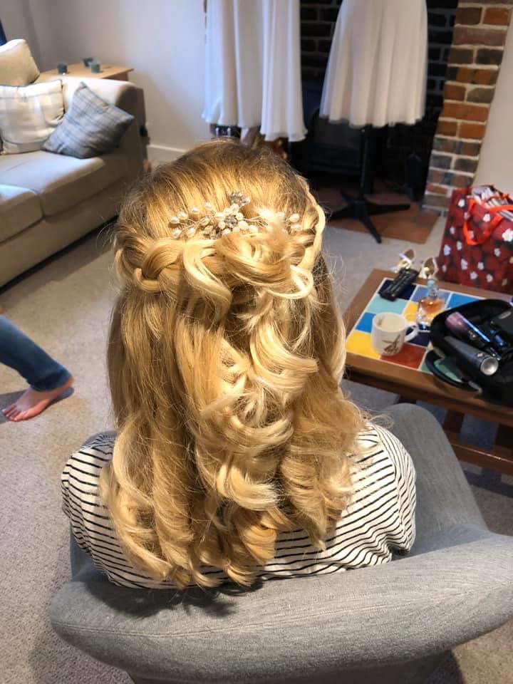 Hair Up - Mobile Hairdresser